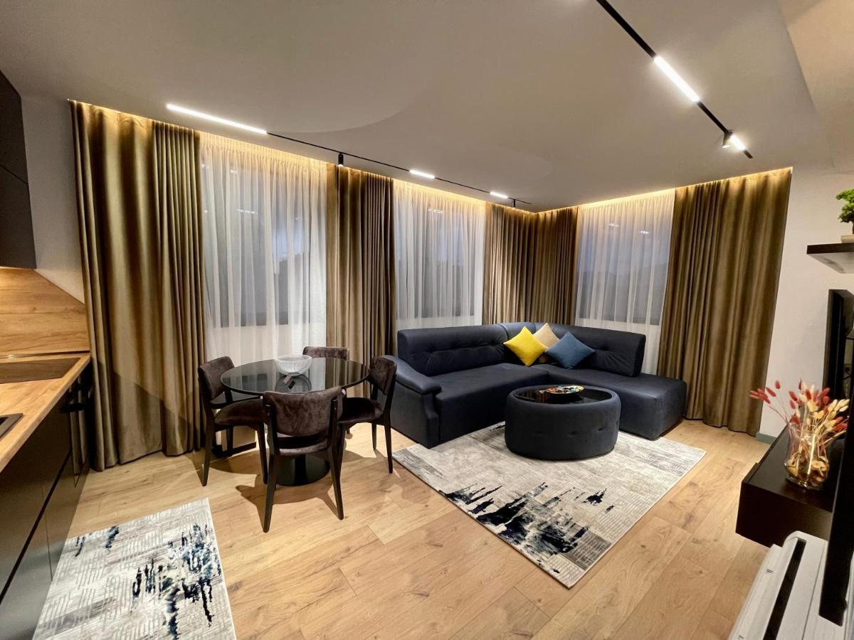 Queens Luxury Apartments Тирана Екстериор снимка