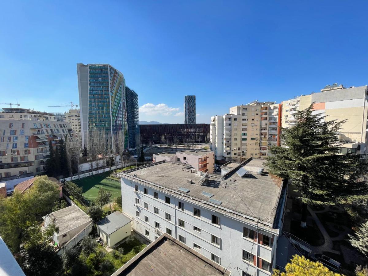 Queens Luxury Apartments Тирана Екстериор снимка